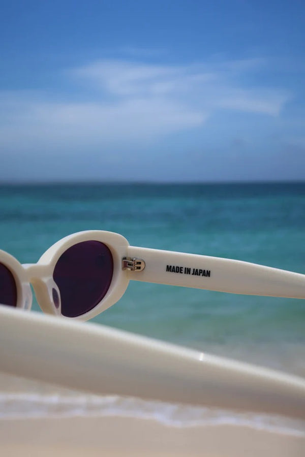 LAVA REEF SUNGLUSSES