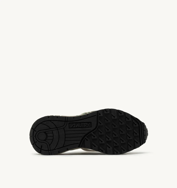 REELWIND SUPER VINTAGE SNEAKERS IN WHITE AND BLACK SUEDE AND NYLON