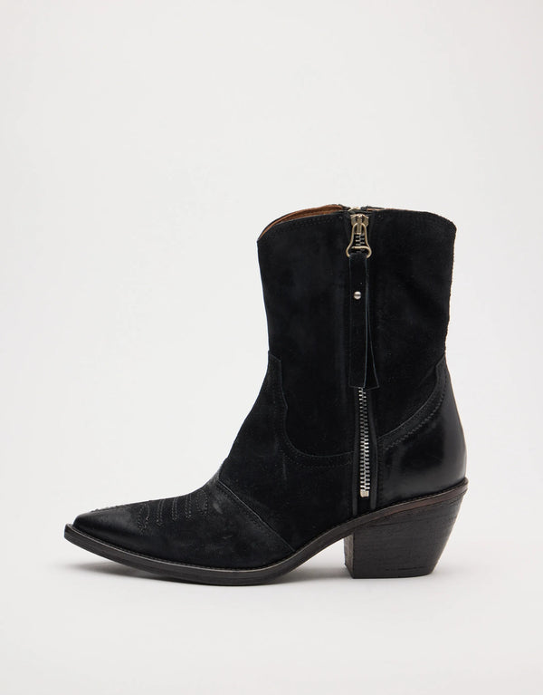 מגפוני נובוק COUNTRY שחור