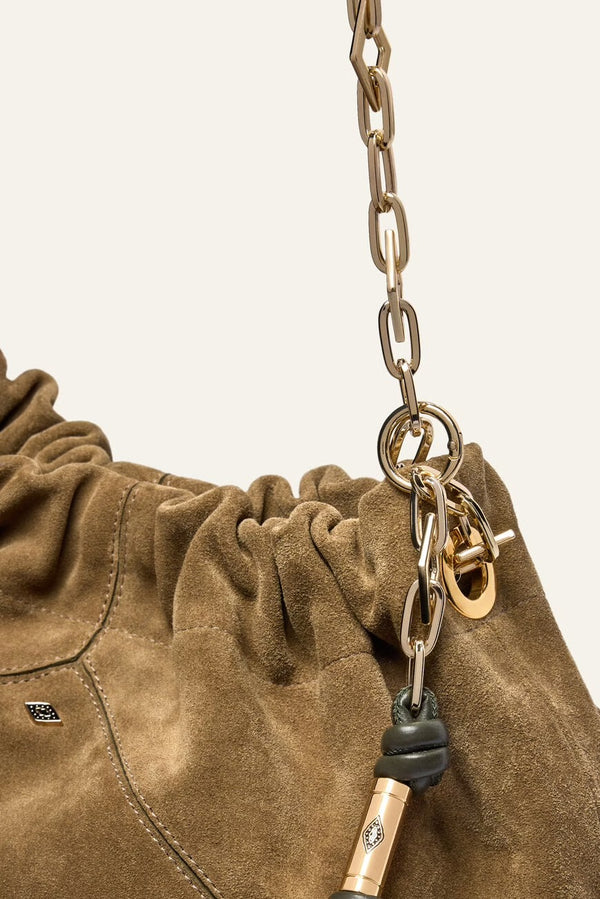 תיק יד June