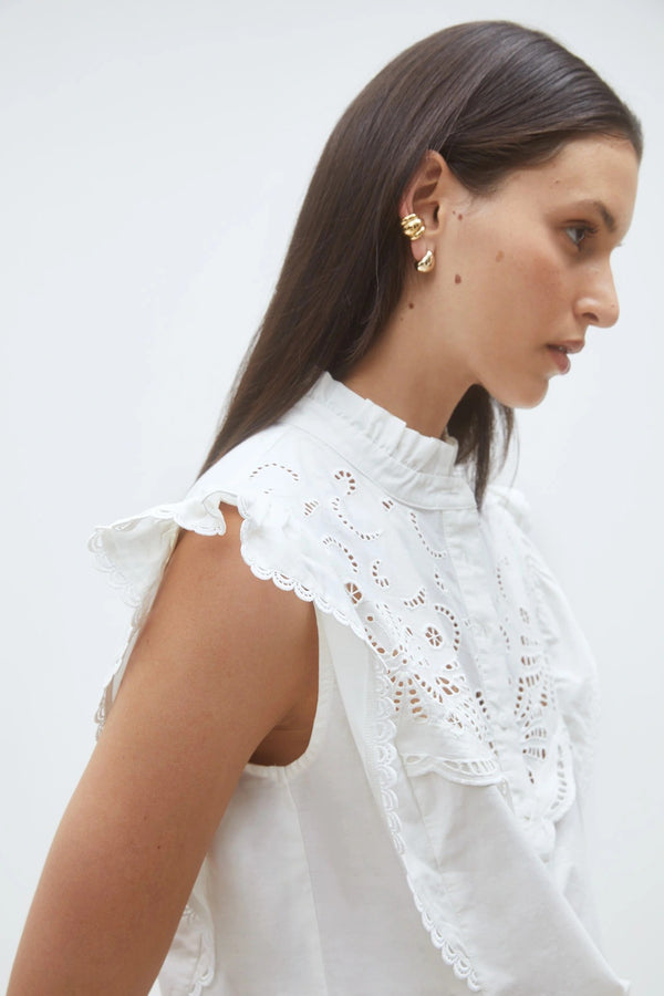 Louna - Embroidered ruffled blouse
