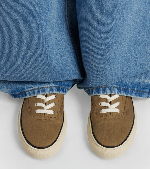 JACQUEMUS LES FEFE