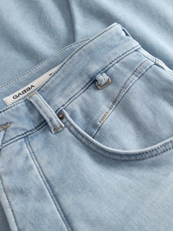 Alex Dynamic Cropped Jeans