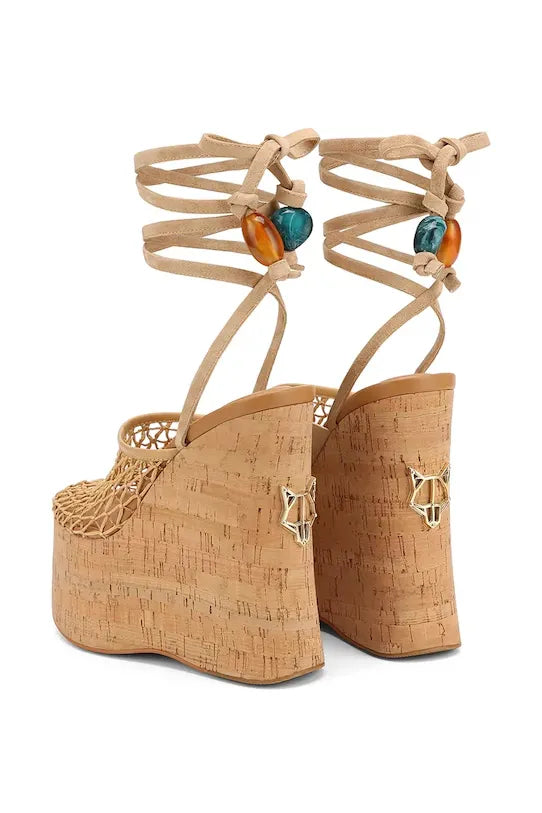 IRIS CAMEL