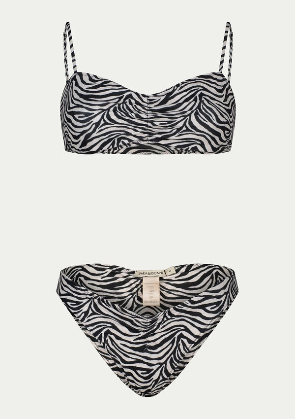 CHICA ZEBRA