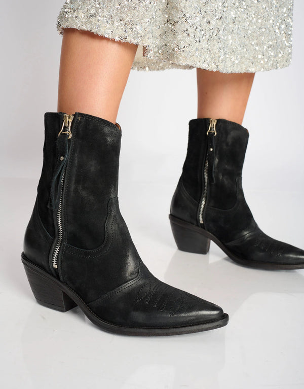 מגפוני נובוק COUNTRY שחור